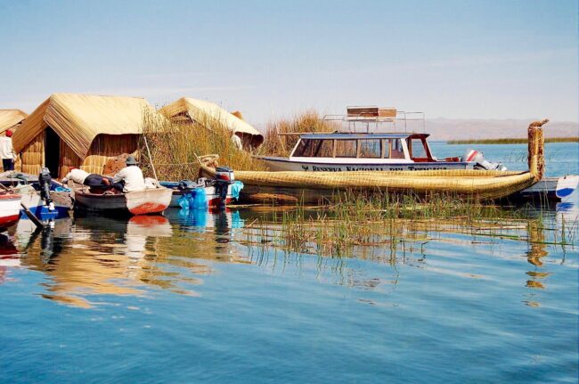 Islas flotantes de los Uros